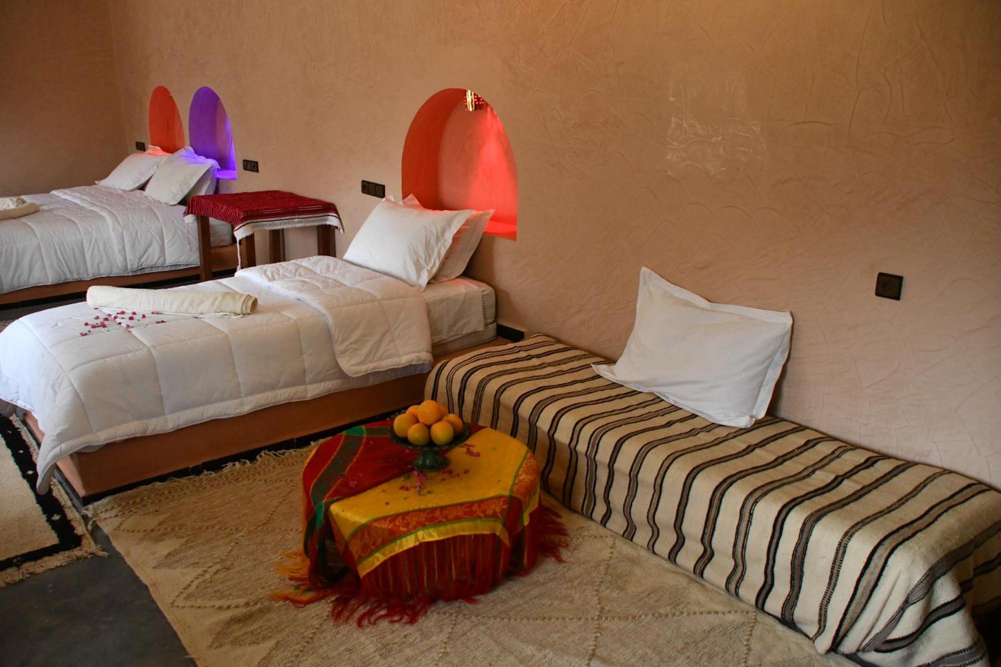 Bed and Breakfast Gite D'Etape Tamaloute Bou Tharar Экстерьер фото