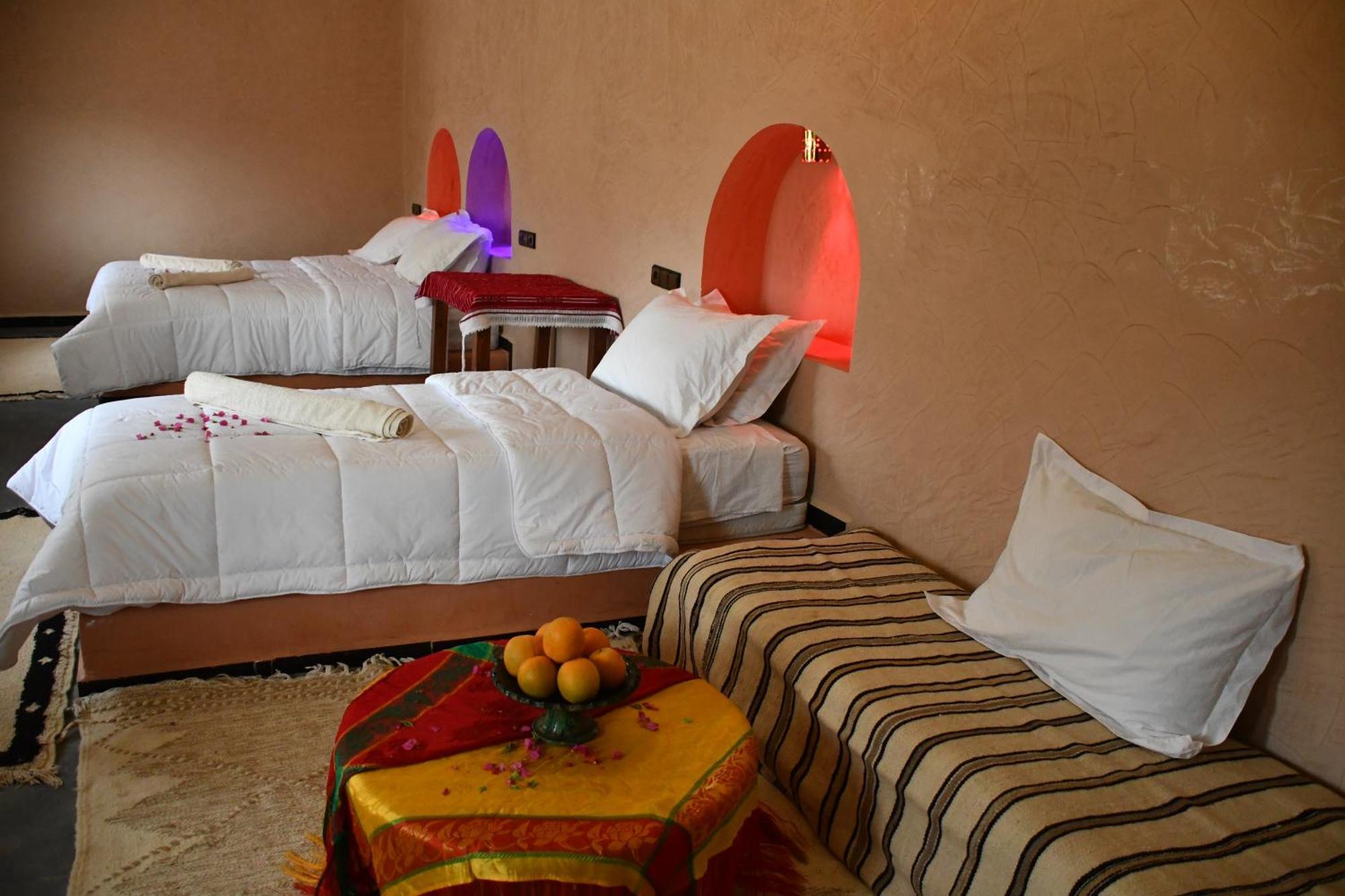 Bed and Breakfast Gite D'Etape Tamaloute Bou Tharar Экстерьер фото